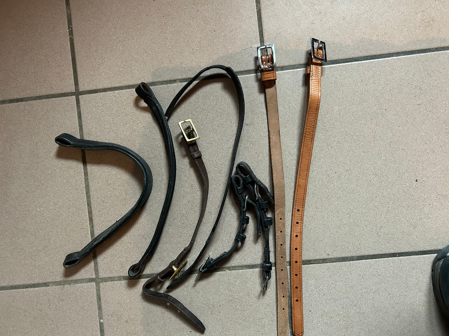 Restliche Leder-Einzelteile, GEBRAUCHT